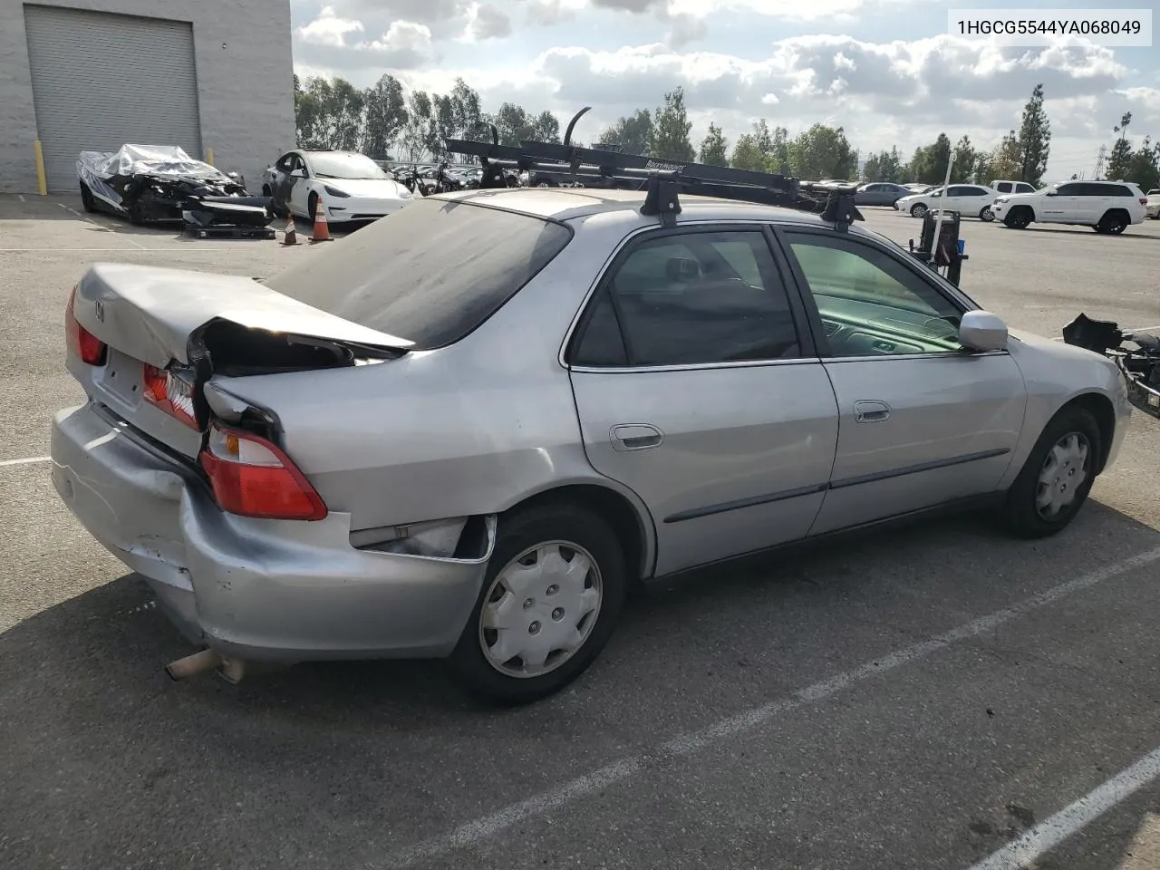 2000 Honda Accord Lx VIN: 1HGCG5544YA068049 Lot: 71854944