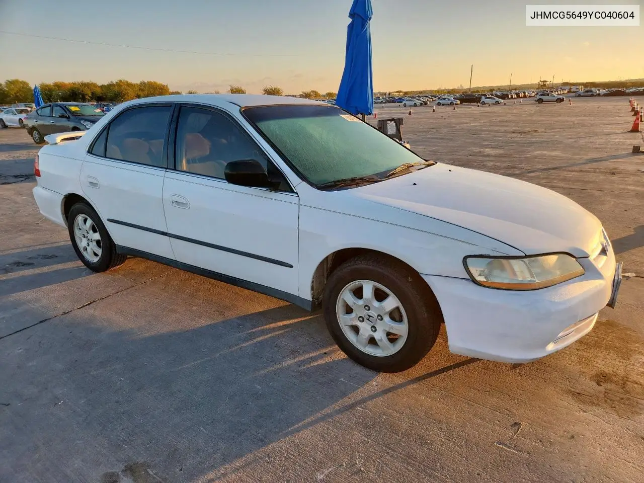 JHMCG5649YC040604 2000 Honda Accord Lx