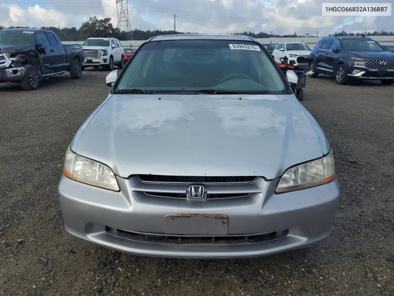 1HGCG66832A136887 2002 Honda Accord Ex