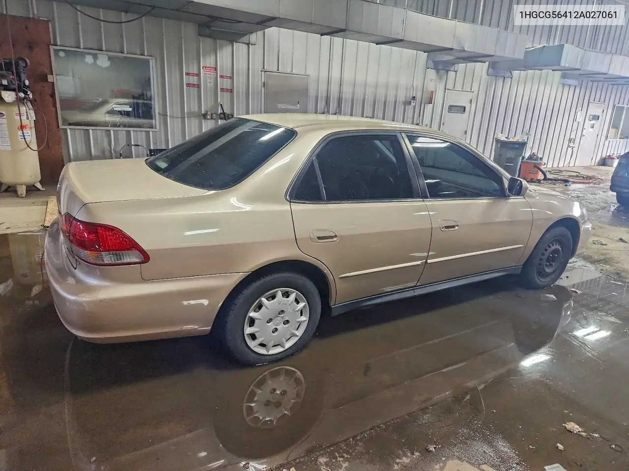 1HGCG56412A027061 2002 Honda Accord Lx