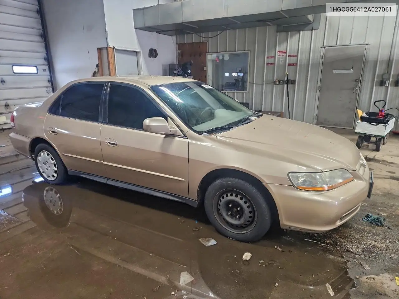 1HGCG56412A027061 2002 Honda Accord Lx