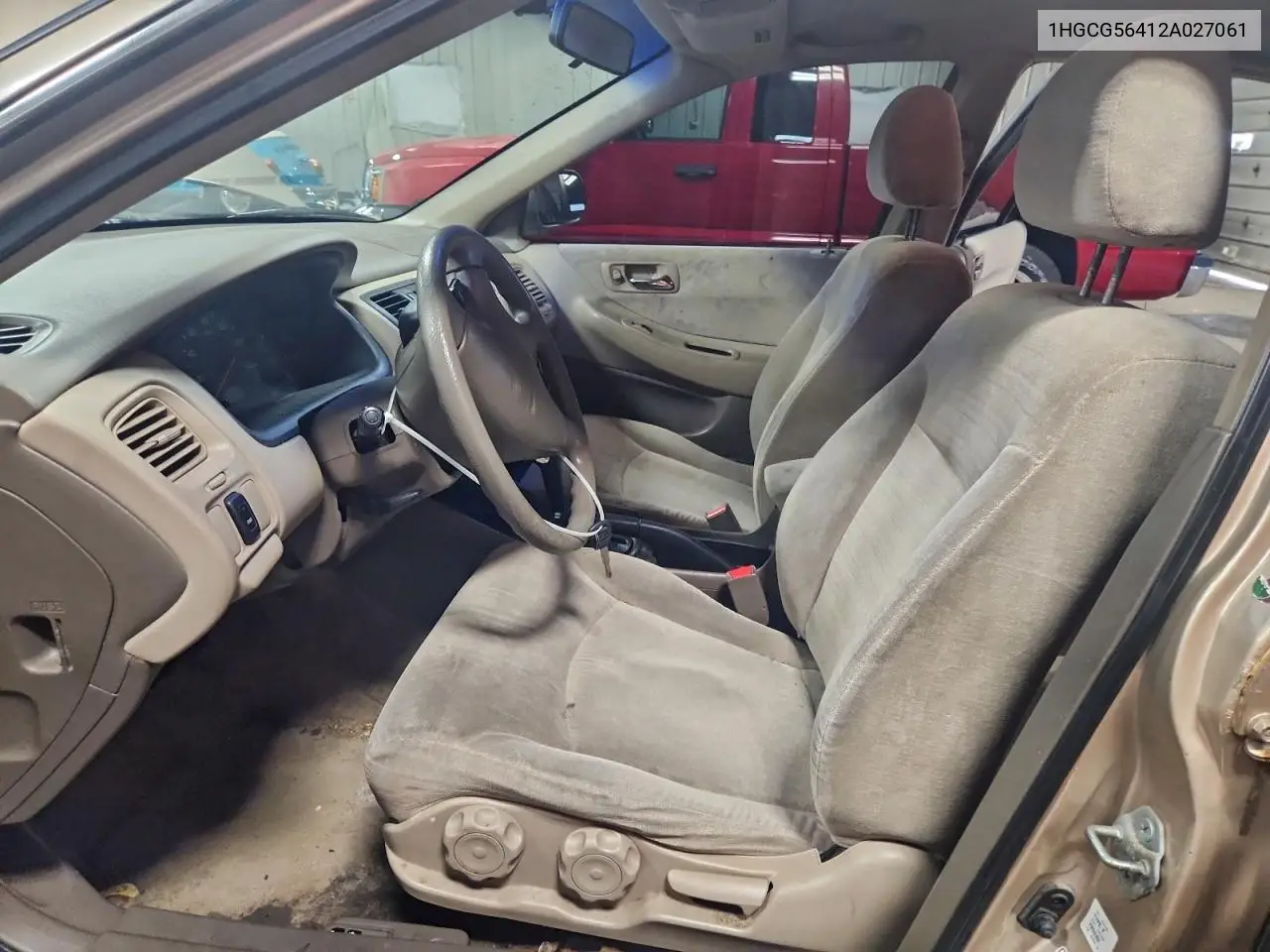1HGCG56412A027061 2002 Honda Accord Lx