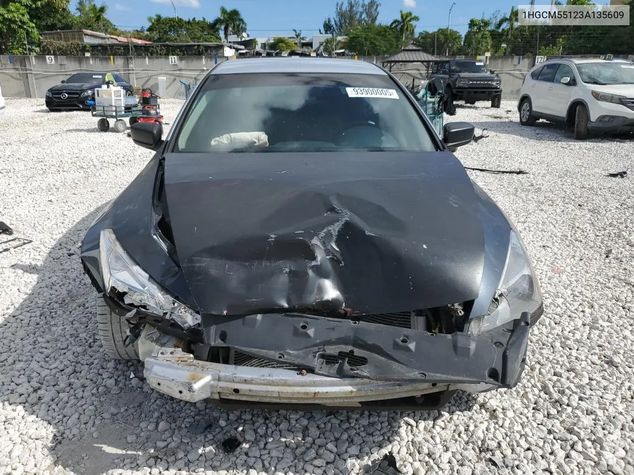 1HGCM55123A135609 2003 Honda Accord Dx