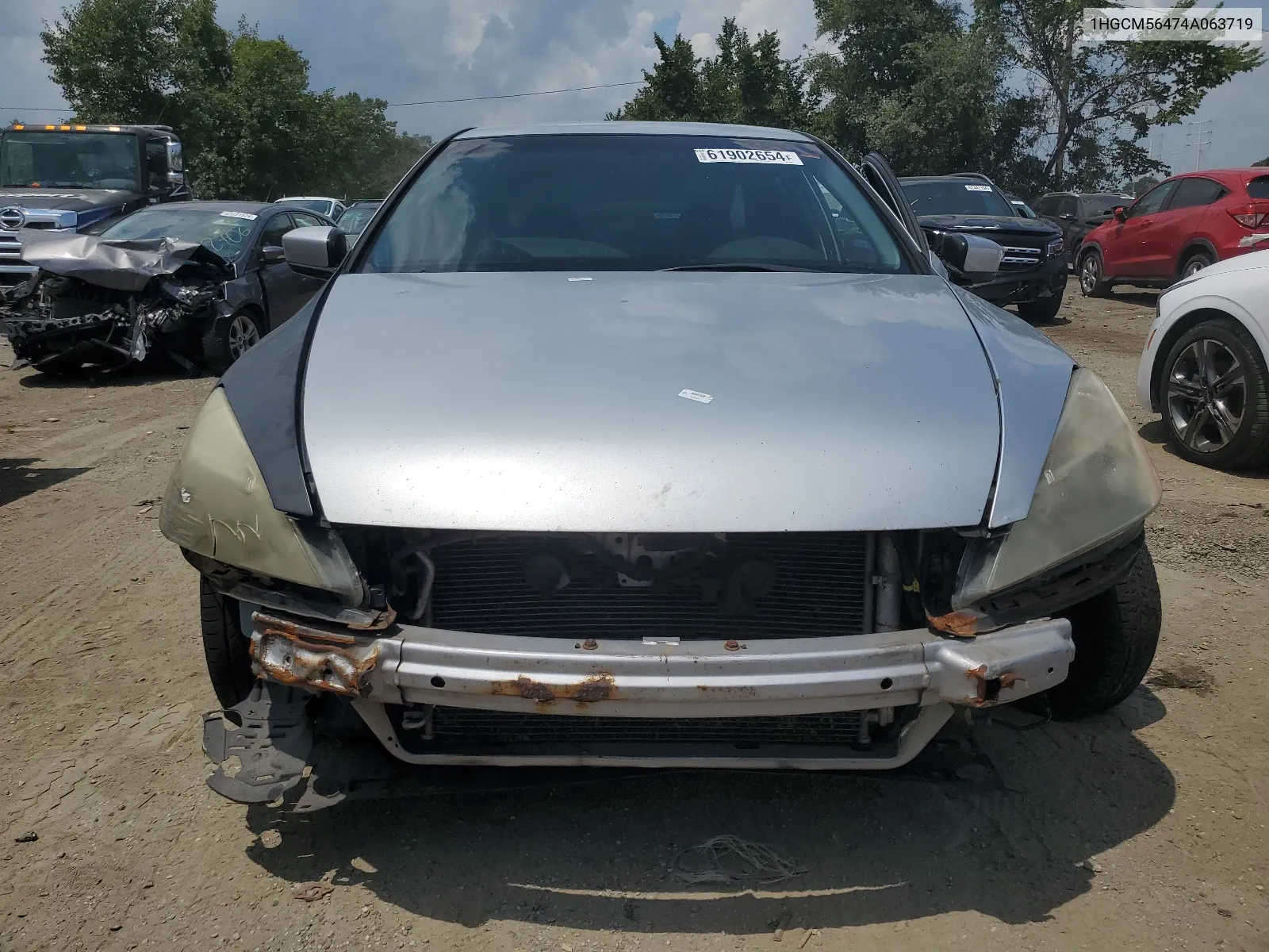 1HGCM56474A063719 2004 Honda Accord Lx