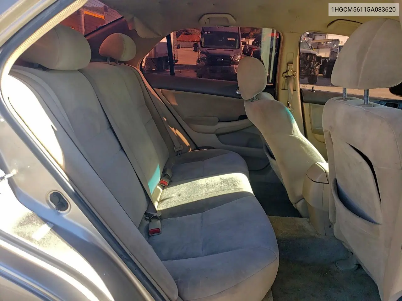 1HGCM56115A083620 2005 Honda Accord Dx