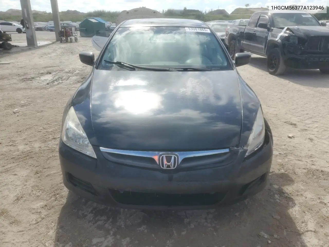 1HGCM56377A123946 2007 Honda Accord Se