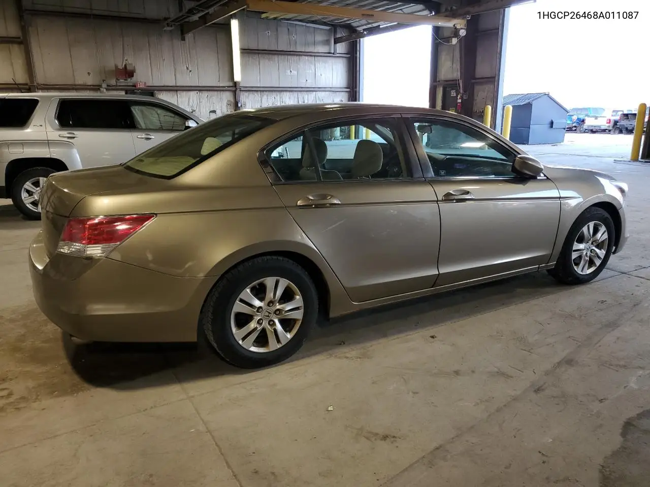 1HGCP26468A011087 2008 Honda Accord Lxp
