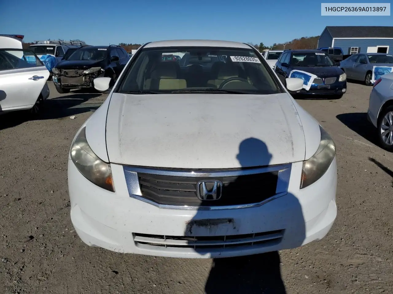 1HGCP26369A013897 2009 Honda Accord Lx