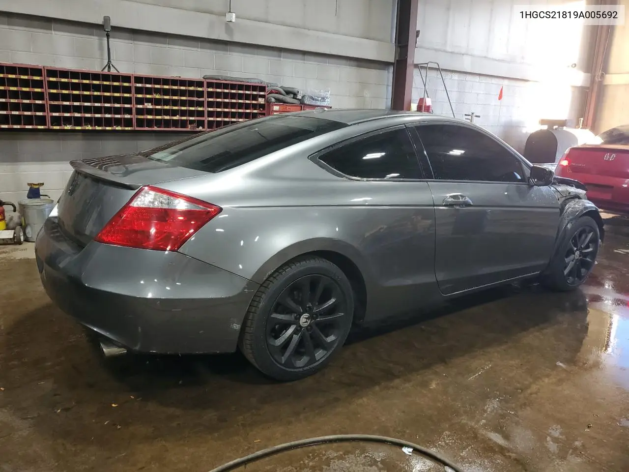 1HGCS21819A005692 2009 Honda Accord Exl