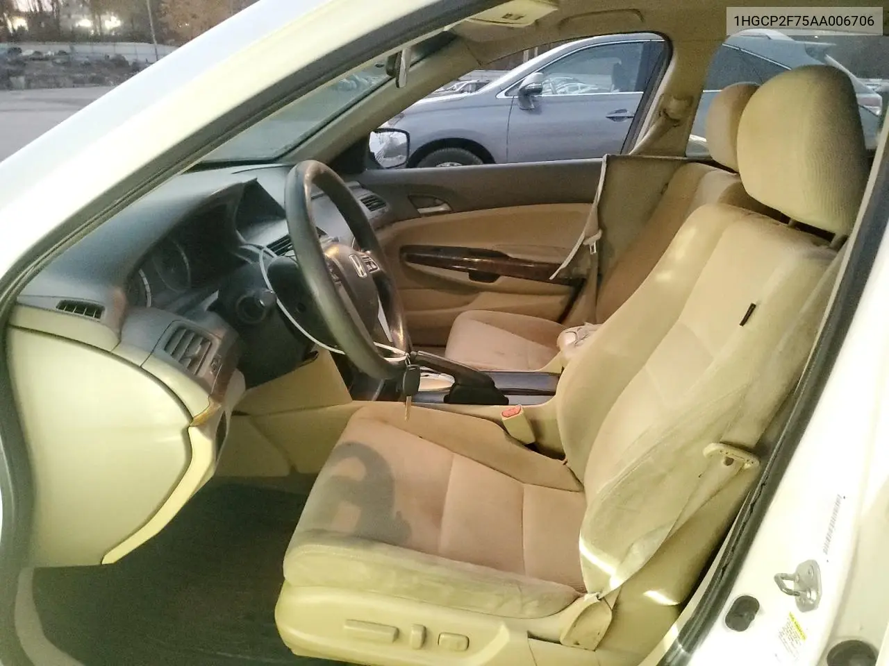 1HGCP2F75AA006706 2010 Honda Accord