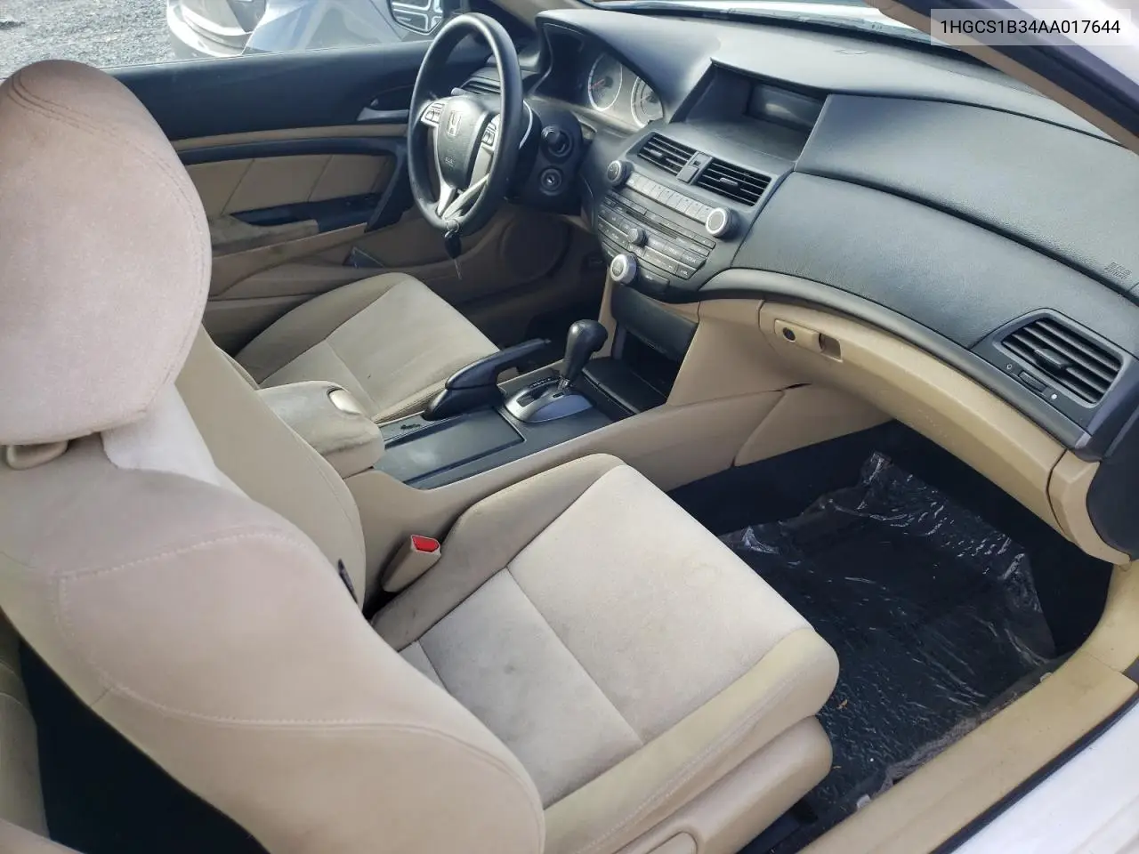 1HGCS1B34AA017644 2010 Honda Accord