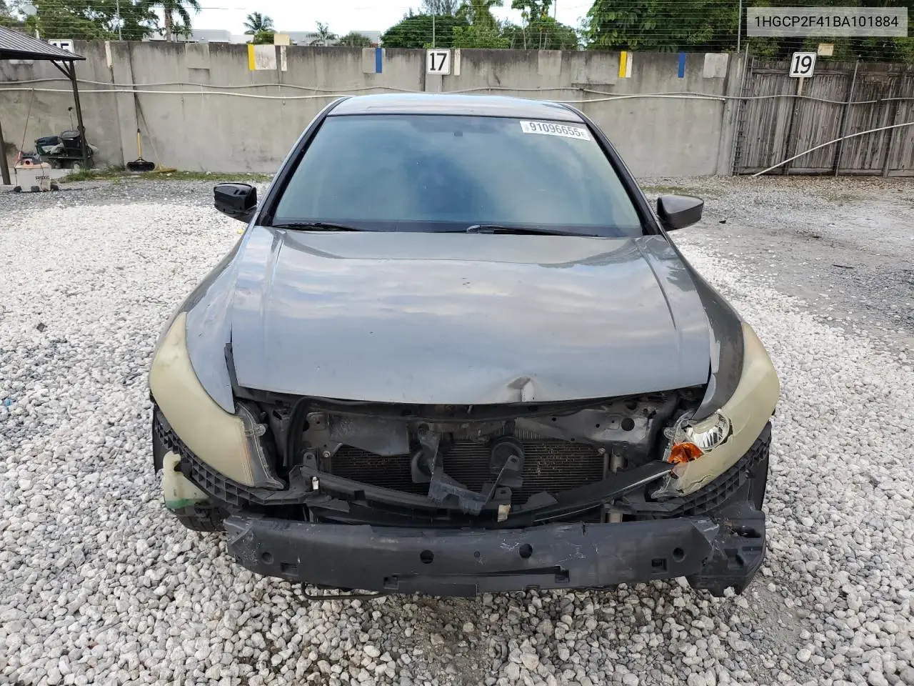 1HGCP2F41BA101884 2011 Honda Accord Lxp