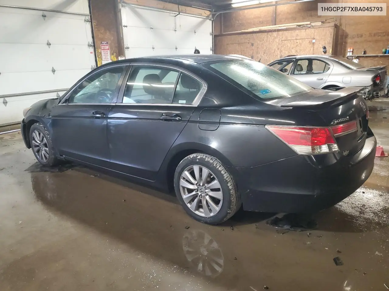 1HGCP2F7XBA045793 2011 Honda Accord Ex