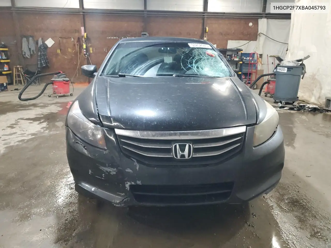 1HGCP2F7XBA045793 2011 Honda Accord Ex