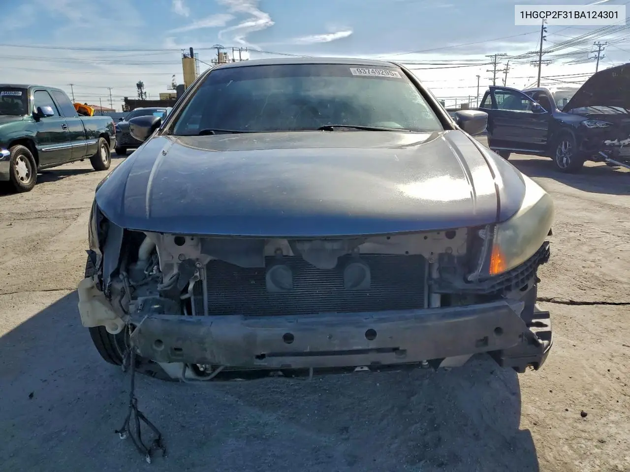 1HGCP2F31BA124301 2011 Honda Accord Lx