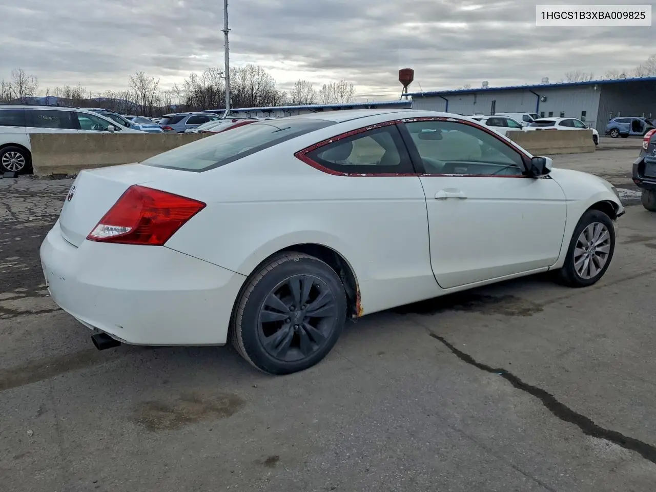 1HGCS1B3XBA009825 2011 Honda Accord Lx-S