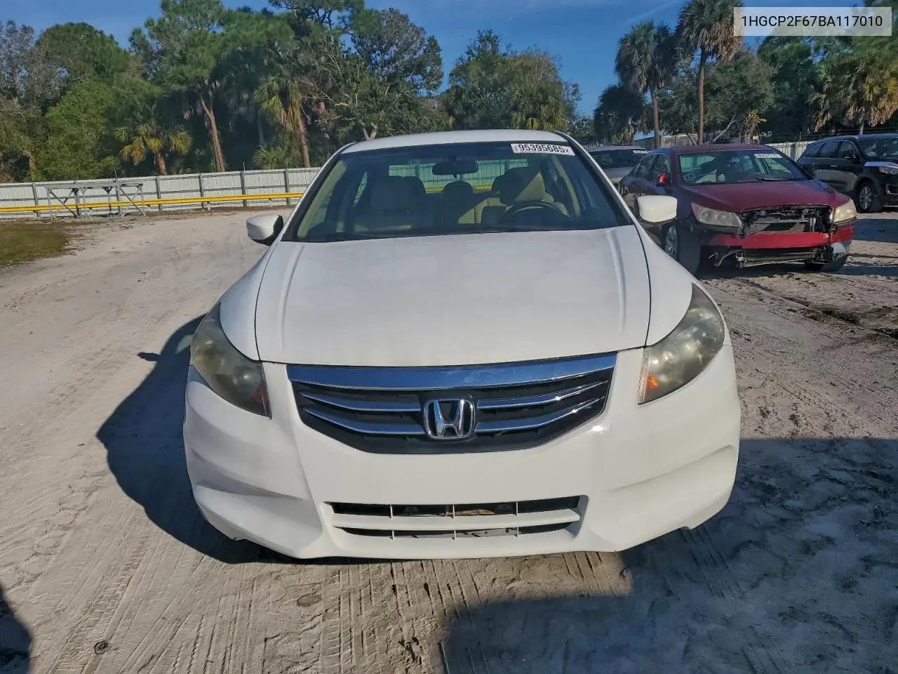 1HGCP2F67BA117010 2011 Honda Accord Se