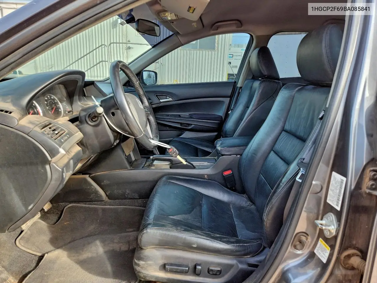 1HGCP2F69BA085841 2011 Honda Accord Se