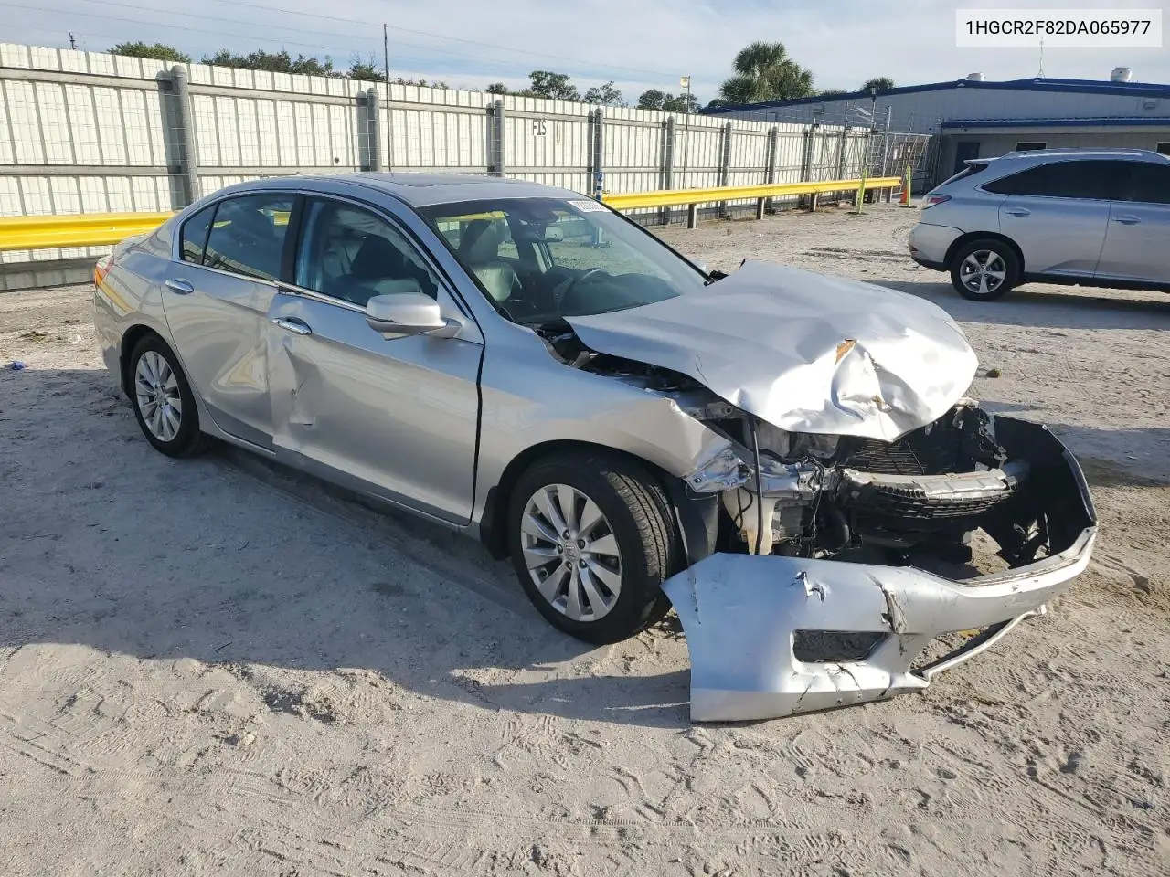 1HGCR2F82DA065977 2013 Honda Accord Exl