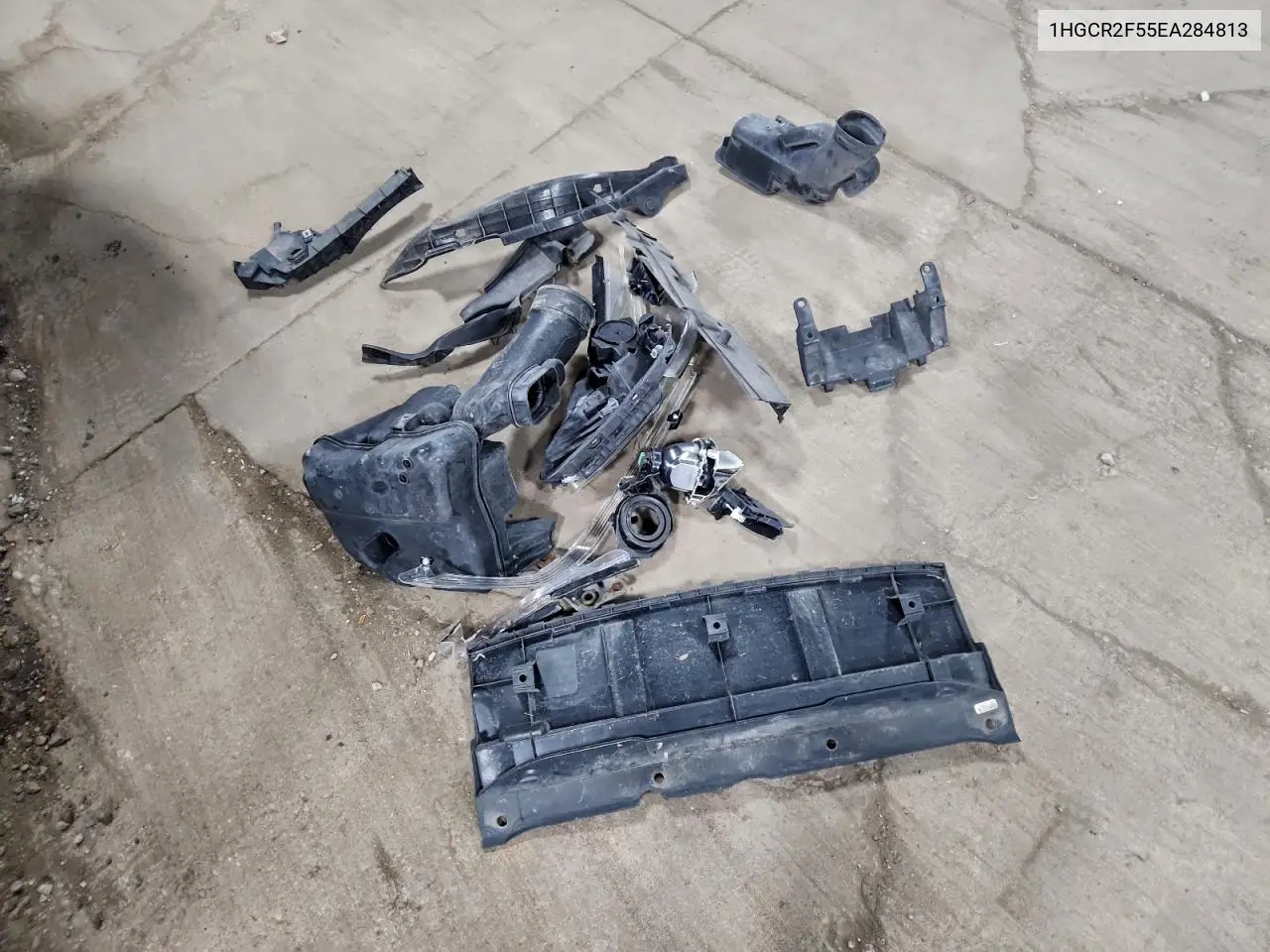 1HGCR2F55EA284813 2014 Honda Accord Sport
