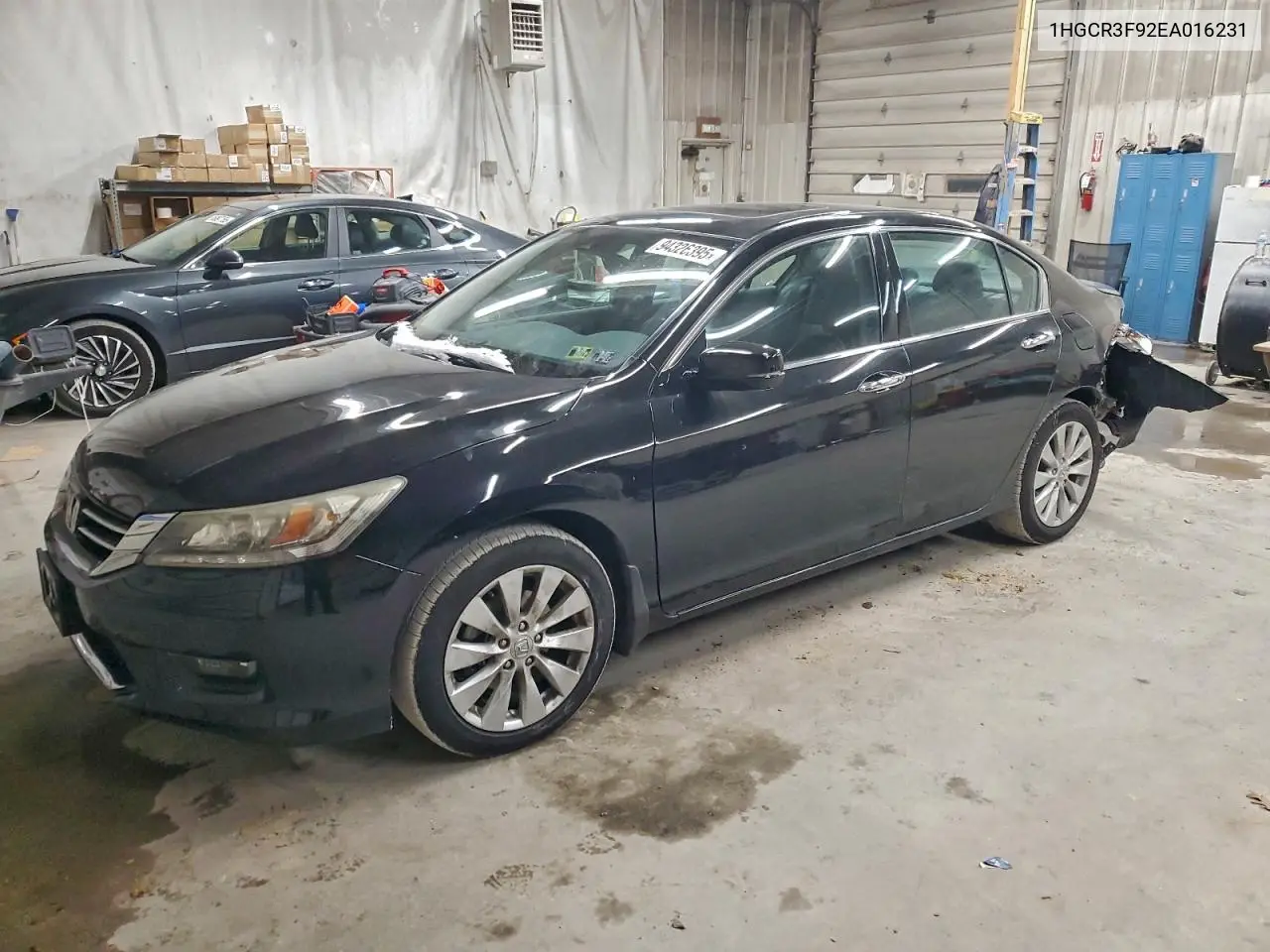 1HGCR3F92EA016231 2014 Honda Accord Touring