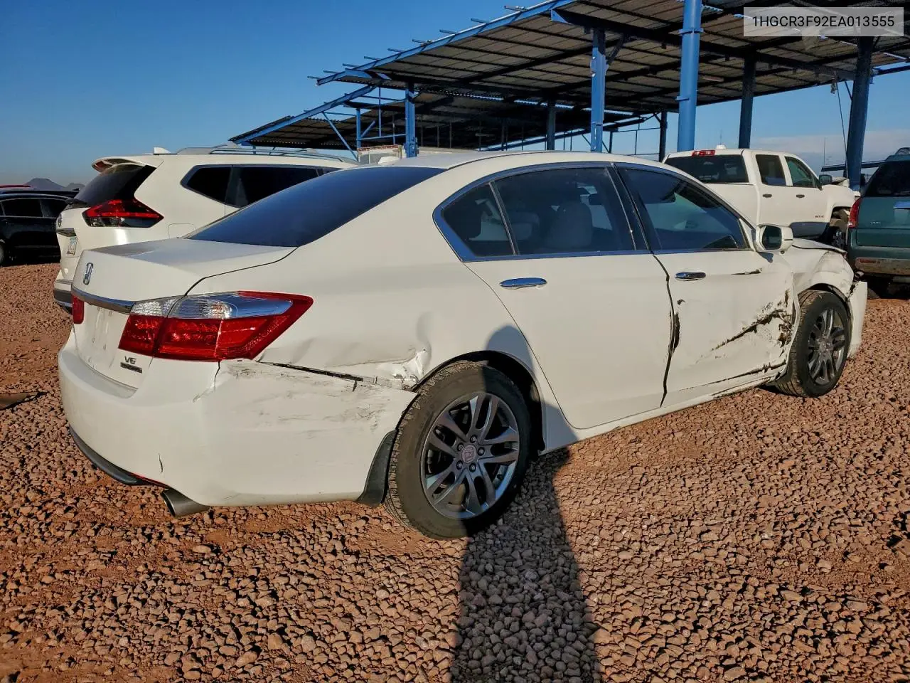 1HGCR3F92EA013555 2014 Honda Accord Touring