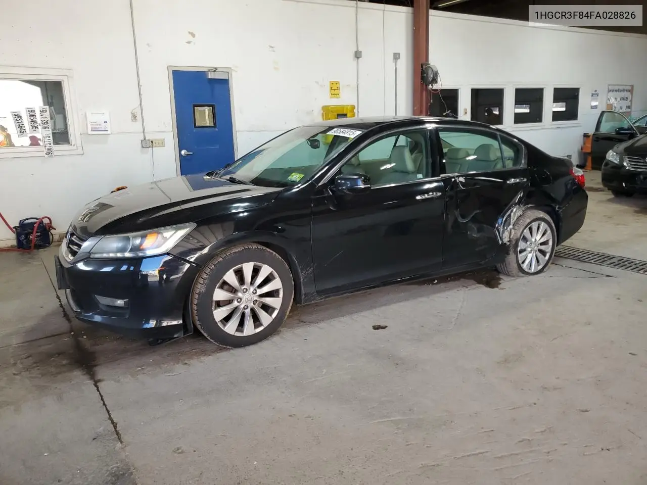 1HGCR3F84FA028826 2015 Honda Accord Exl