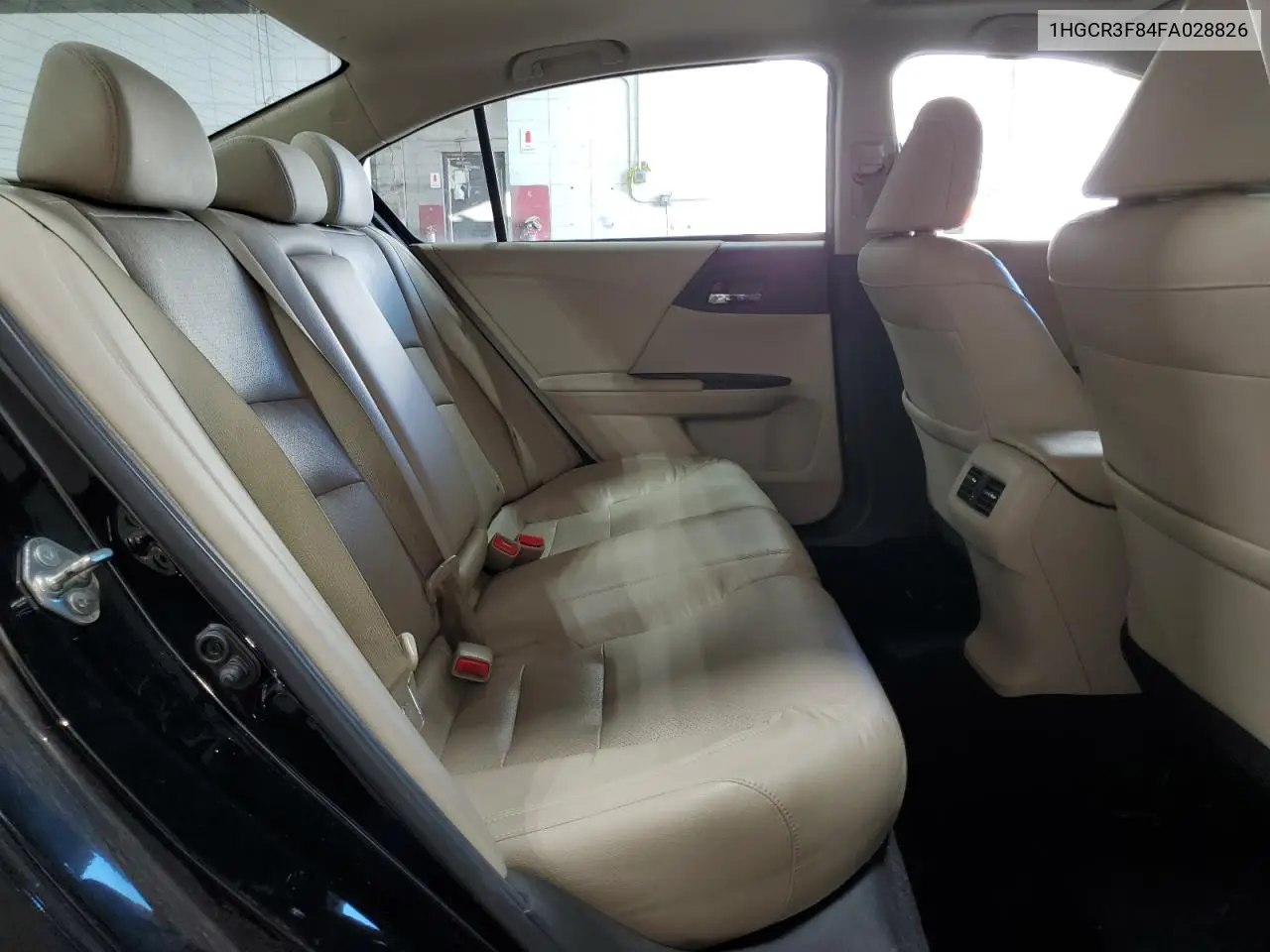 1HGCR3F84FA028826 2015 Honda Accord Exl