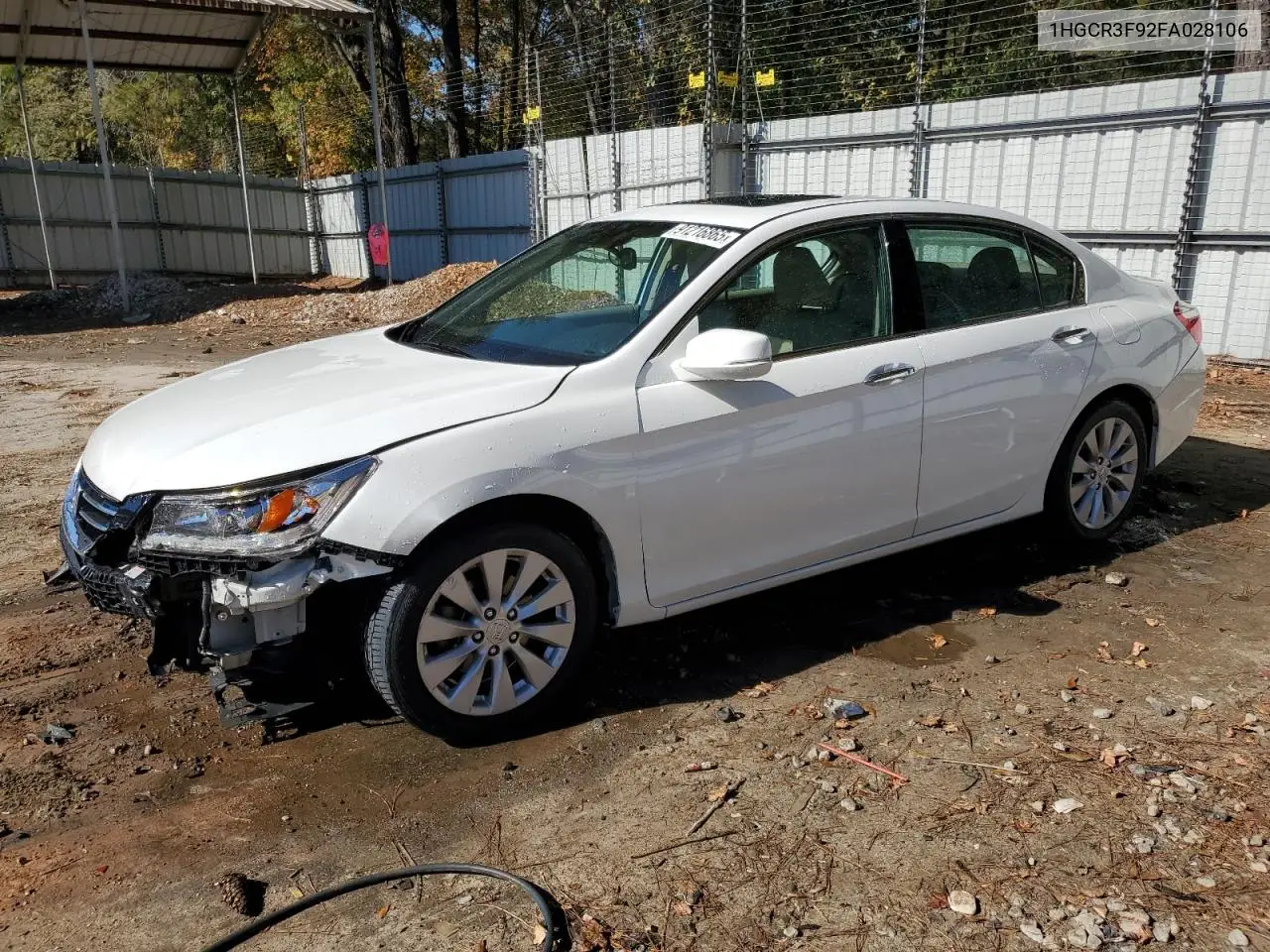 1HGCR3F92FA028106 2015 Honda Accord Touring