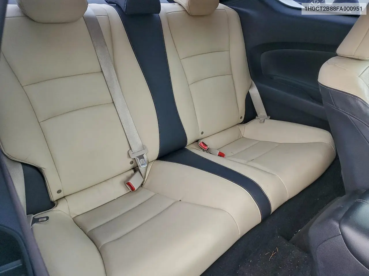 1HGCT2B88FA000951 2015 Honda Accord Exl