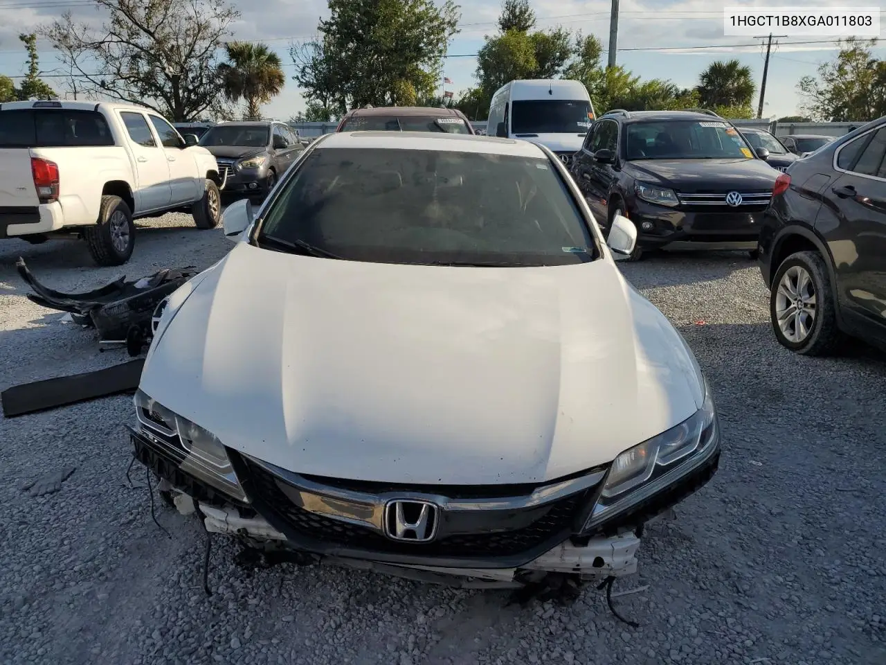 1HGCT1B8XGA011803 2016 Honda Accord Exl