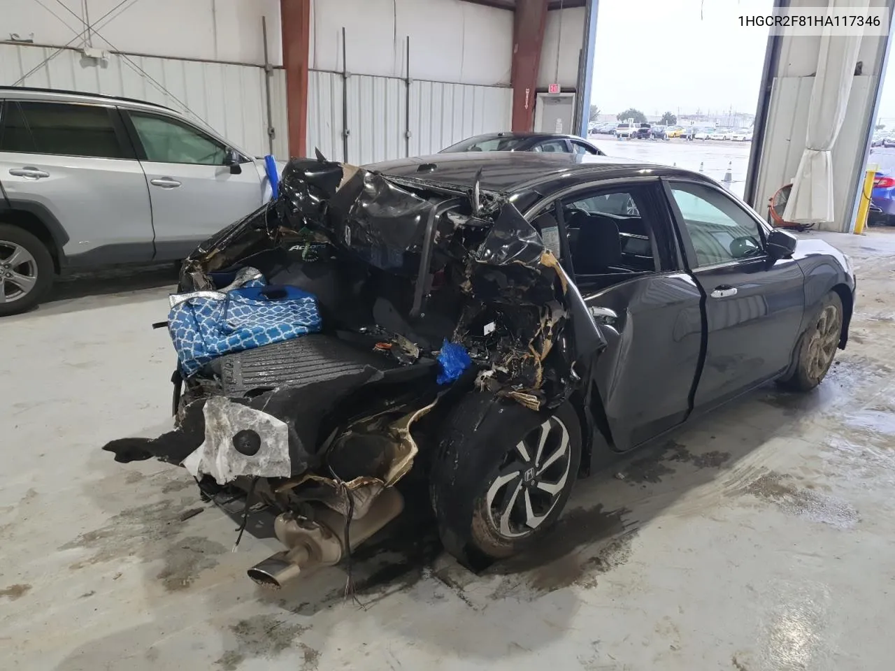 1HGCR2F81HA117346 2017 Honda Accord Exl