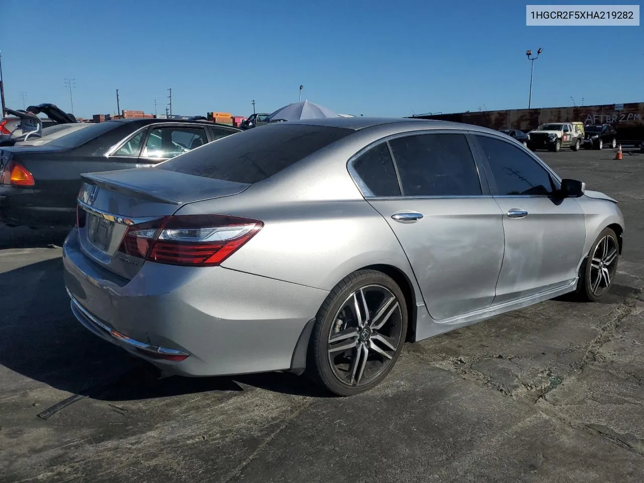 1HGCR2F5XHA219282 2017 Honda Accord Sport