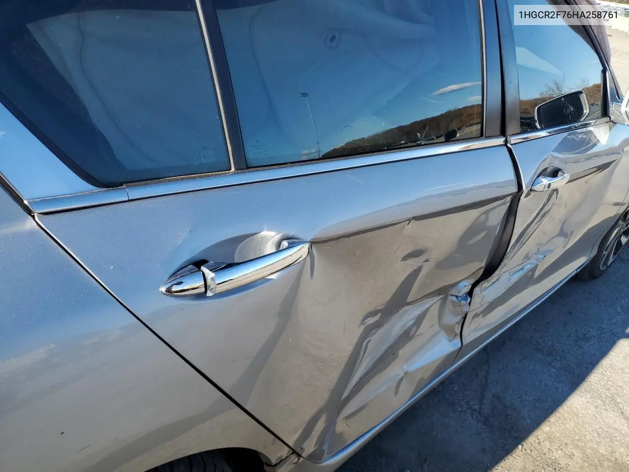 1HGCR2F76HA258761 2017 Honda Accord Ex