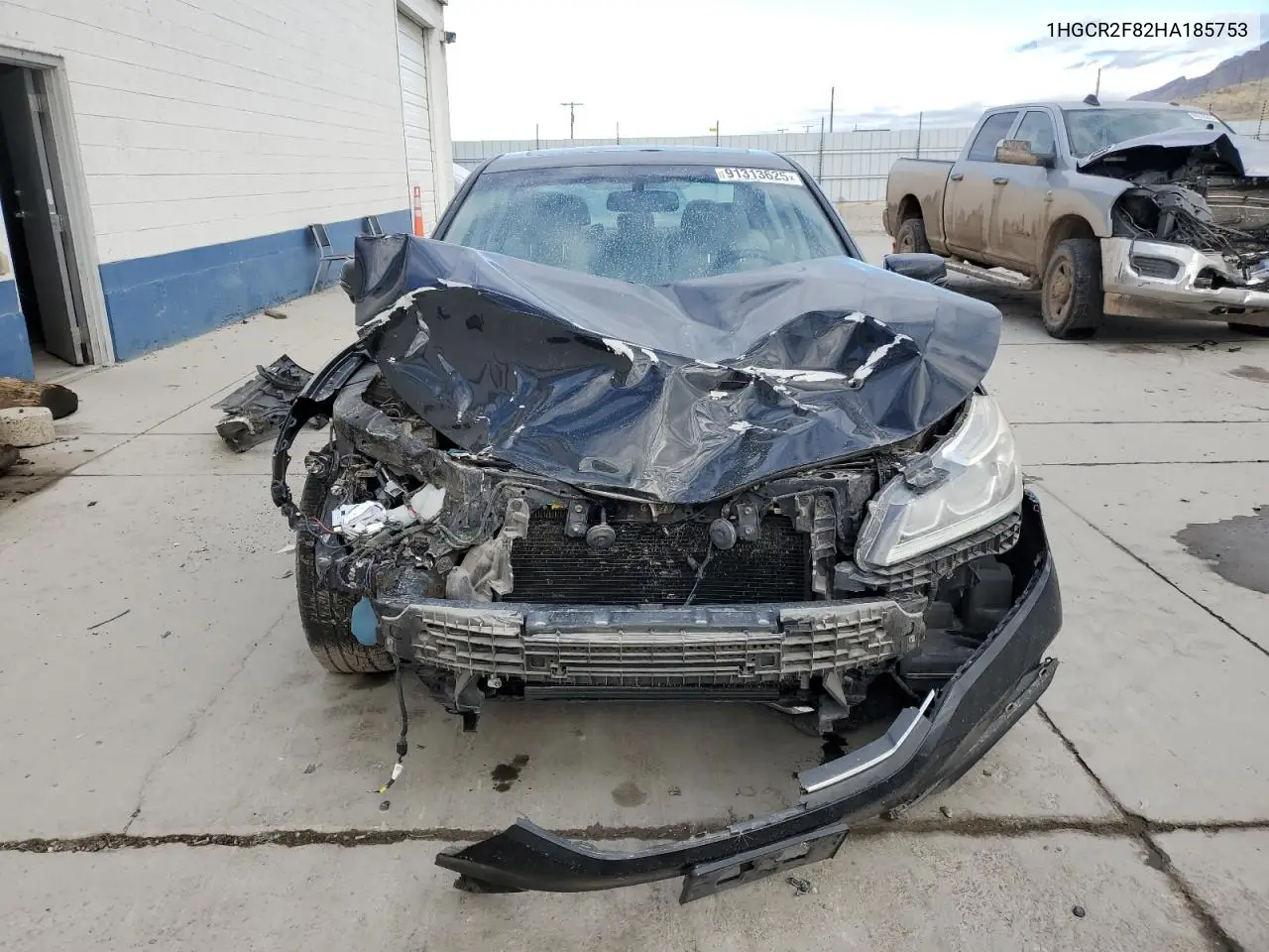 1HGCR2F82HA185753 2017 Honda Accord Exl