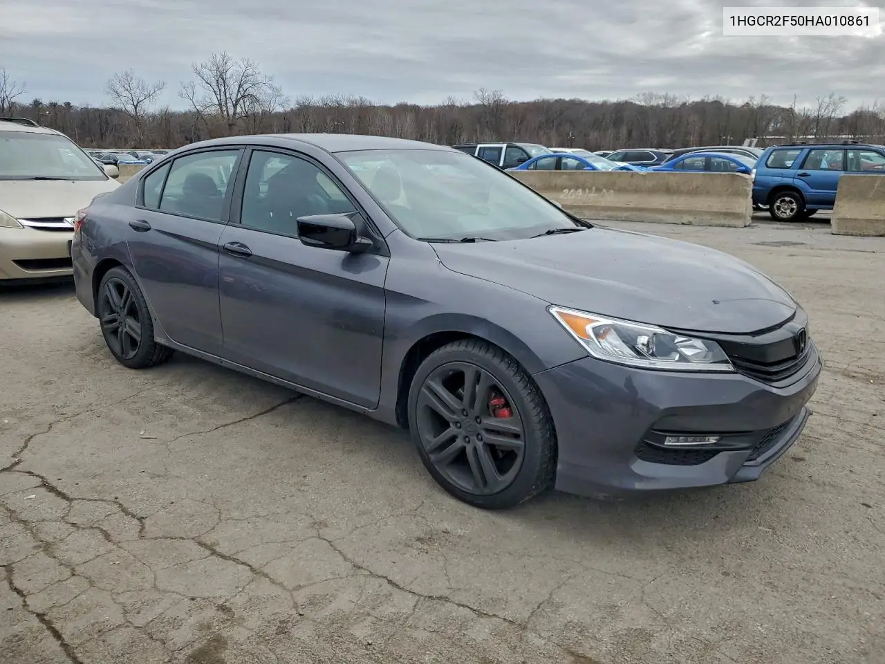 1HGCR2F50HA010861 2017 Honda Accord Sport