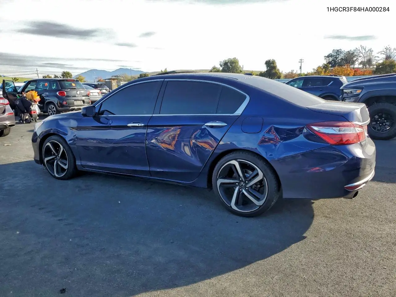 1HGCR3F84HA000284 2017 Honda Accord Exl