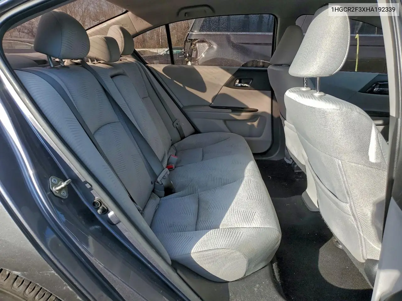 1HGCR2F3XHA192339 2017 Honda Accord Lx