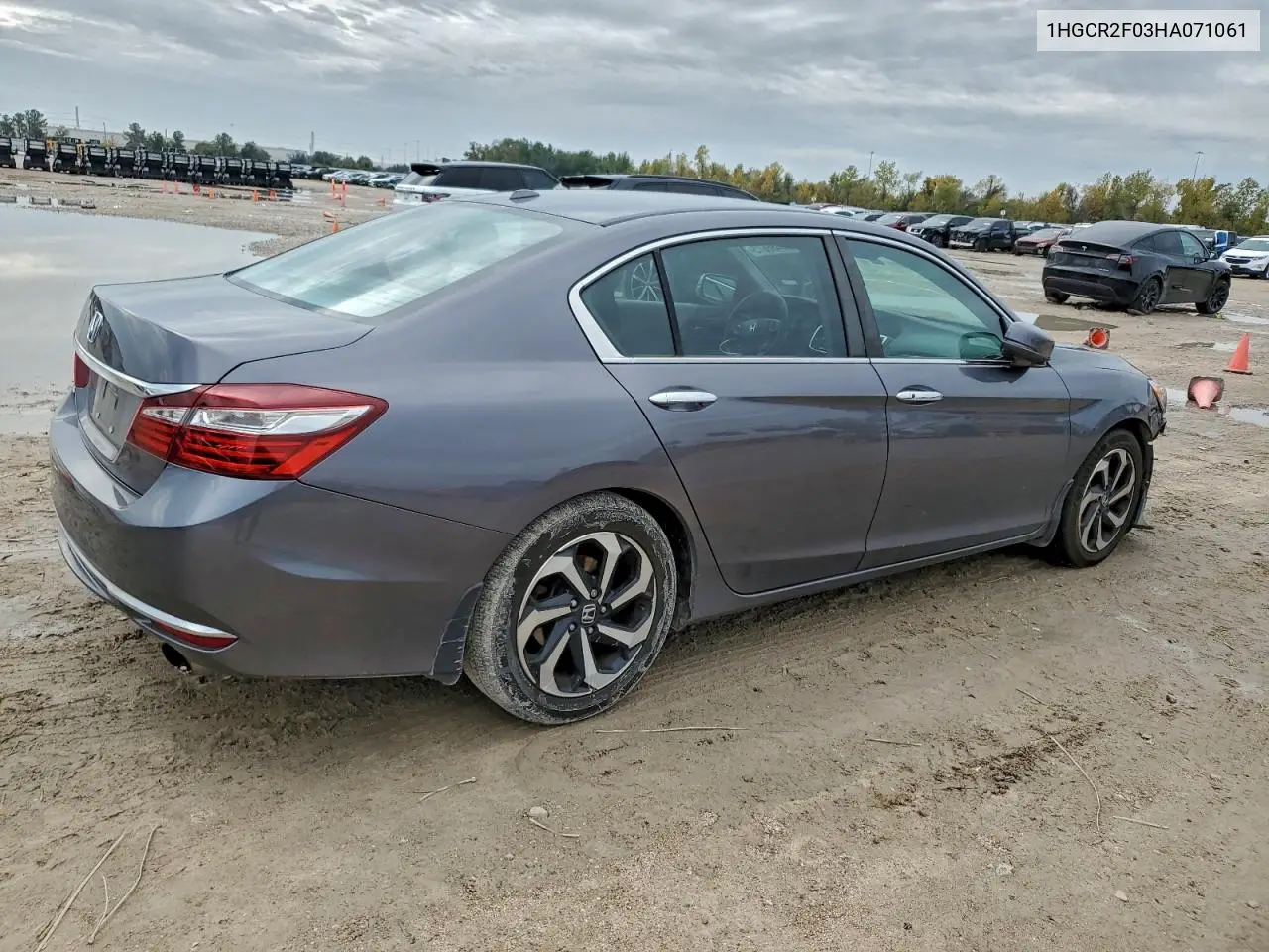 1HGCR2F03HA071061 2017 Honda Accord Ex