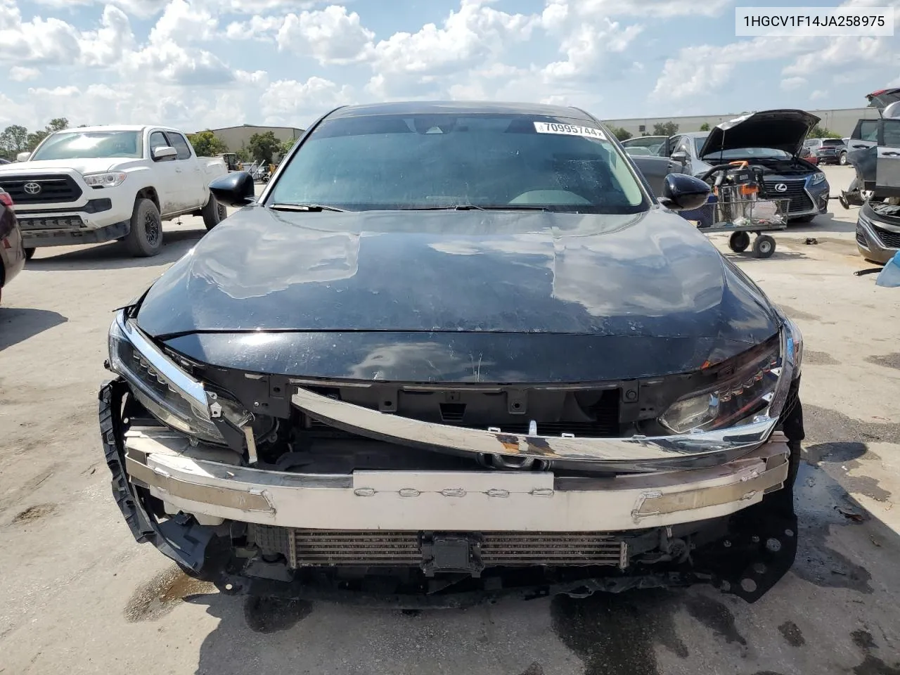 1HGCV1F14JA258975 2018 Honda Accord Lx