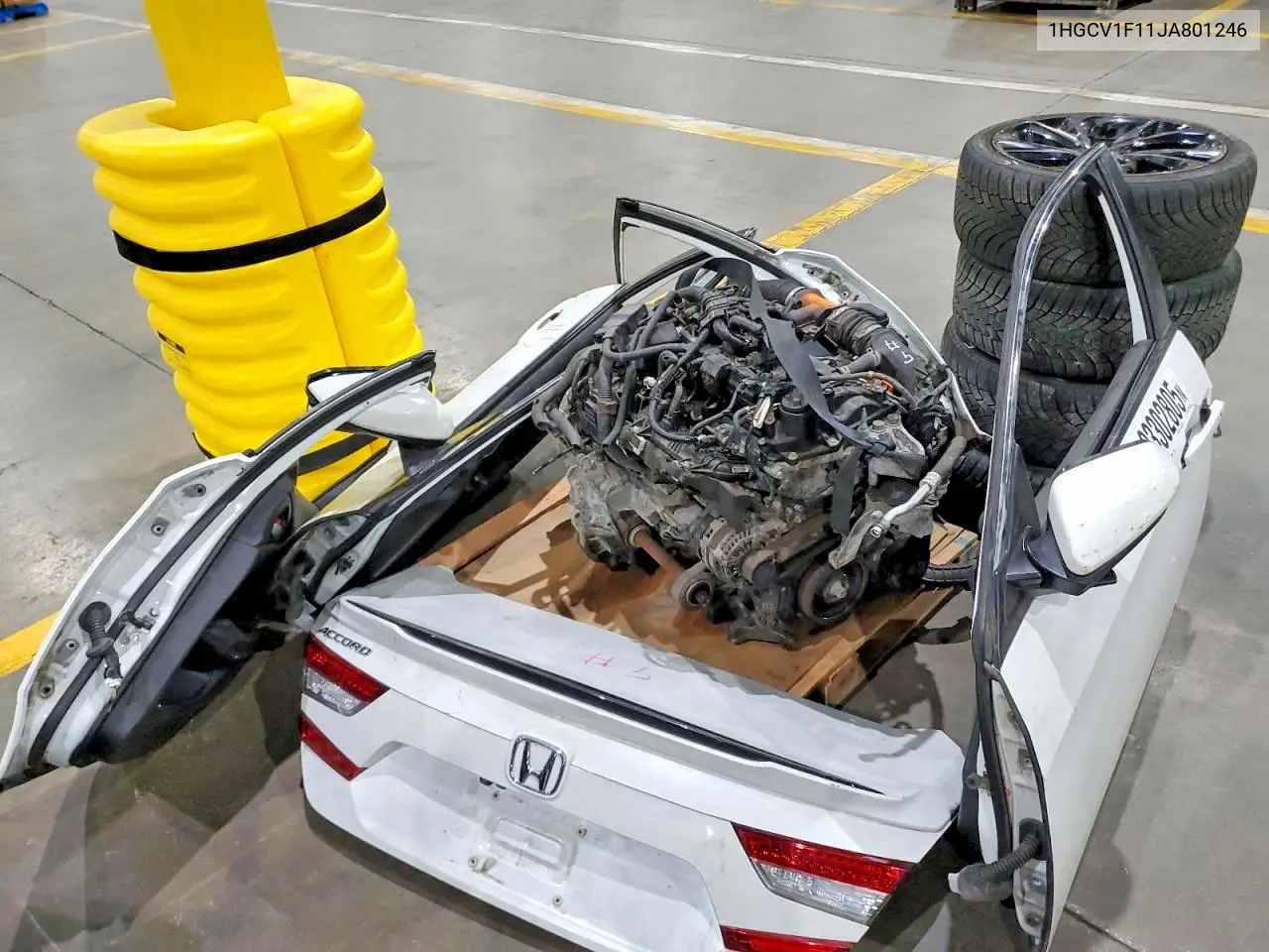 1HGCV1F11JA801246 2018 Honda Accord Lx