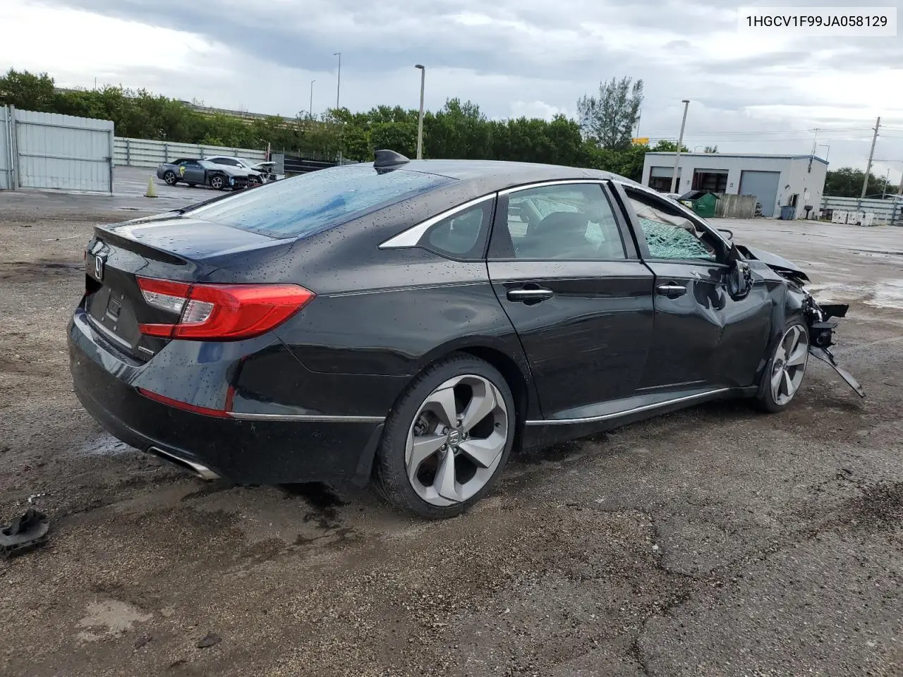 1HGCV1F99JA058129 2018 Honda Accord Touring