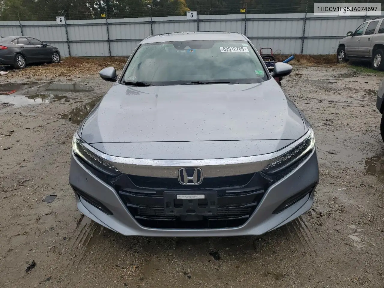 1HGCV1F95JA074697 2018 Honda Accord Touring