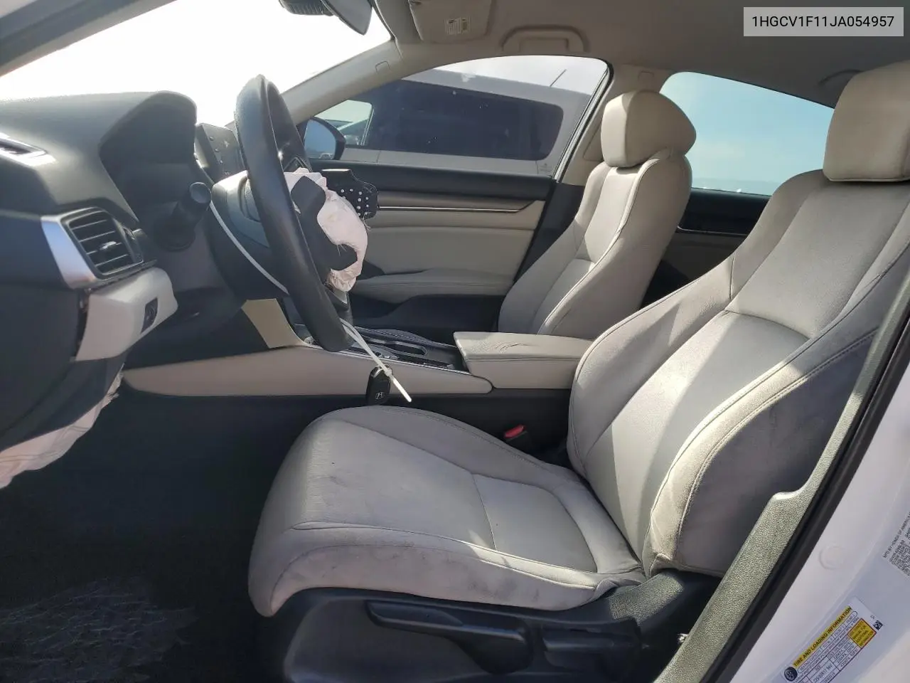1HGCV1F11JA054957 2018 Honda Accord Lx
