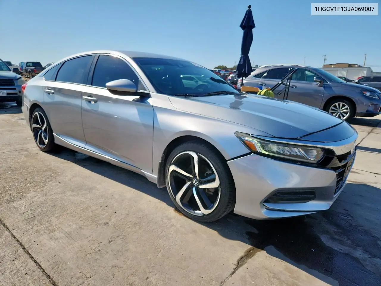 1HGCV1F13JA069007 2018 Honda Accord Lx