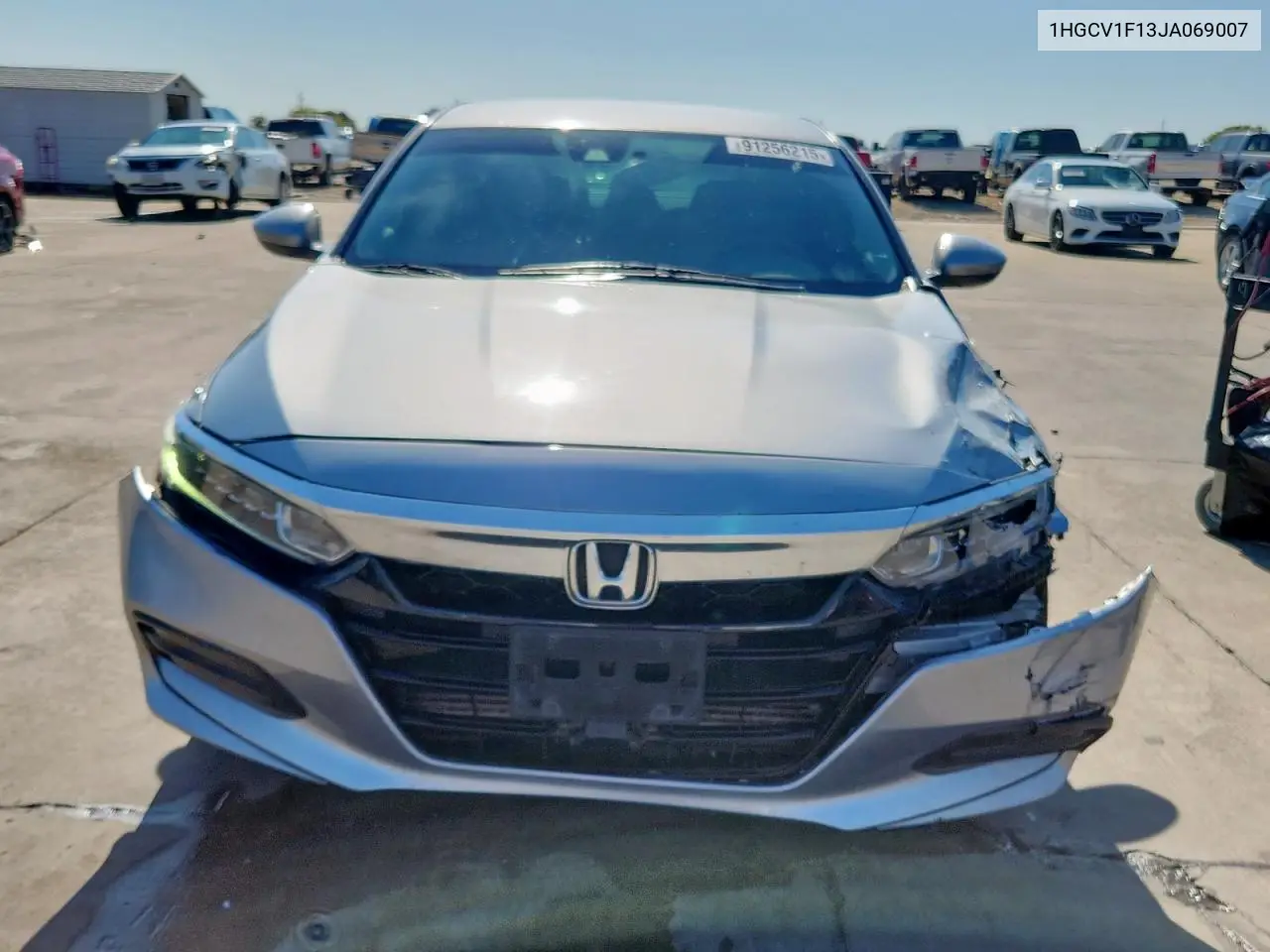 1HGCV1F13JA069007 2018 Honda Accord Lx