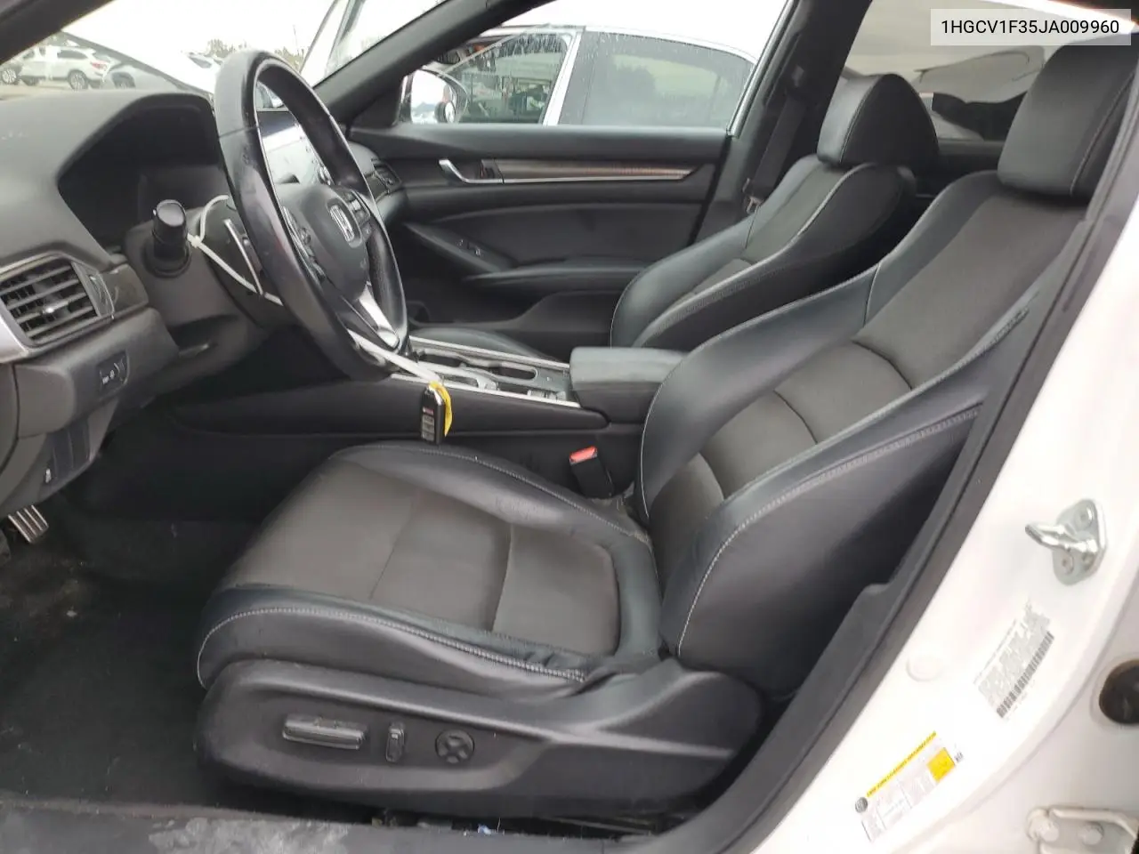 1HGCV1F35JA009960 2018 Honda Accord Sport