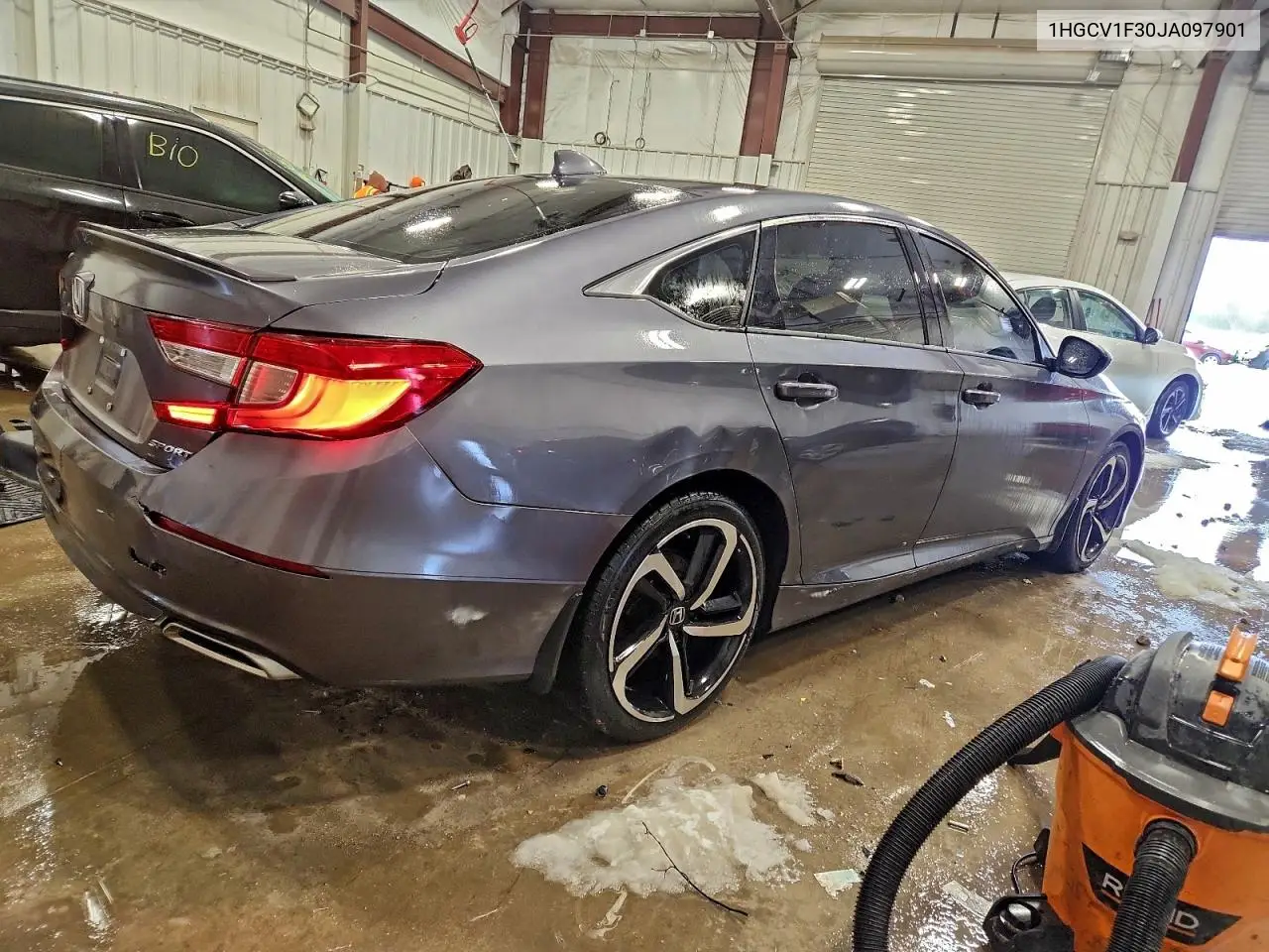 1HGCV1F30JA097901 2018 Honda Accord Sport