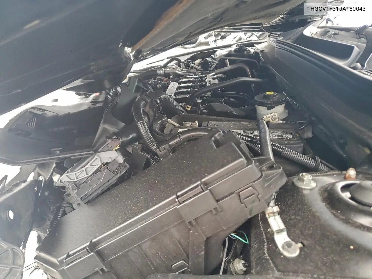 1HGCV1F31JA180043 2018 Honda Accord Sport