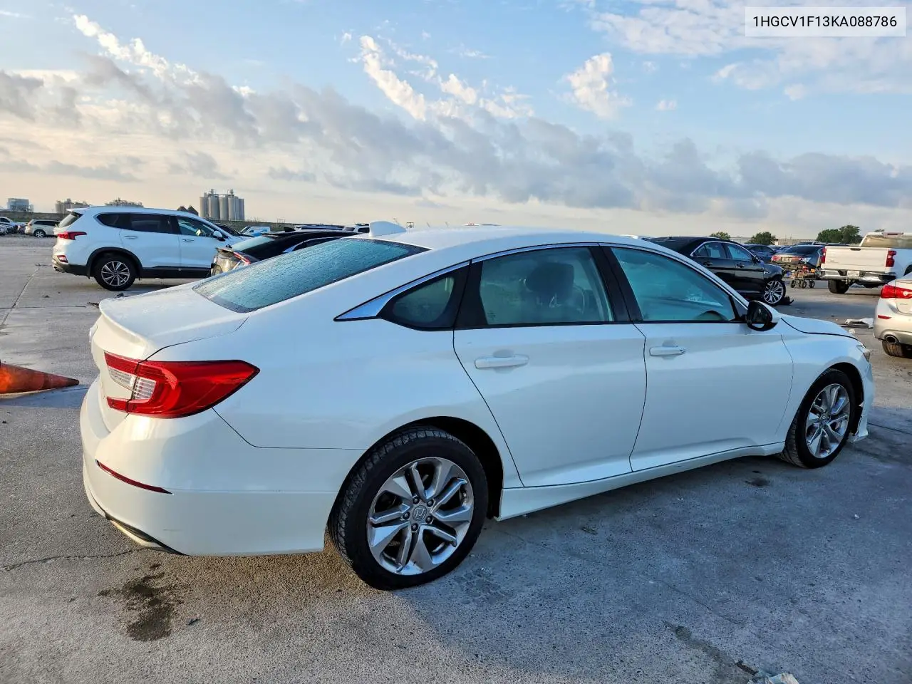 1HGCV1F13KA088786 2019 Honda Accord Lx